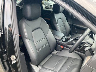 PORSCHE CAYENNE COUPE - 10