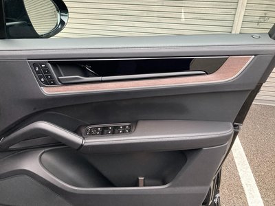 PORSCHE CAYENNE COUPE - 4