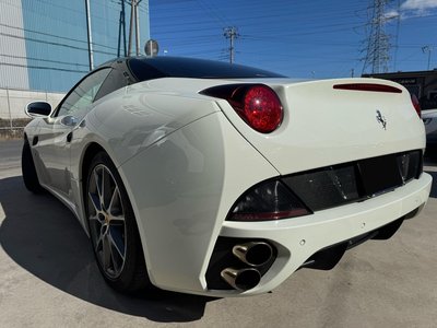 FERRARI CALIFORNIA - 3
