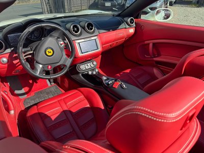 FERRARI CALIFORNIA - 4