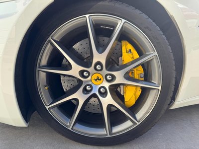 FERRARI CALIFORNIA - 7