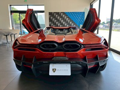 LAMBORGHINI REVUELTO - 9
