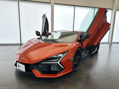 LAMBORGHINI REVUELTO - 1