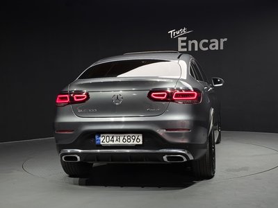 MERCEDES-BENZ GLC - 4