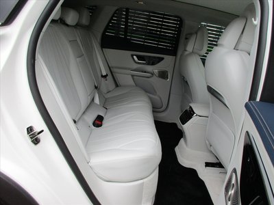 2025 Mercedes-BENZ EQE — миниатюра 28