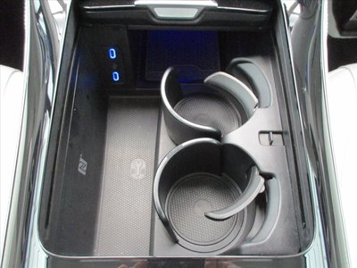 2025 Mercedes-BENZ EQE — миниатюра 24