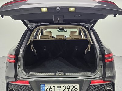2021 Genesis GV70 — миниатюра 20