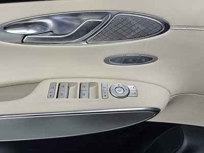 2021 Genesis GV70 — миниатюра 17