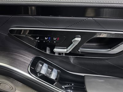 2022 Mercedes-BENZ S-CLASS thumbnail 32