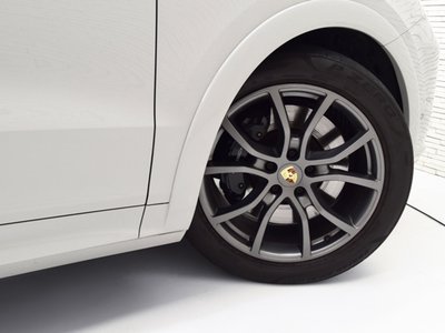 2024 Porsche CAYENNE — миниатюра 21