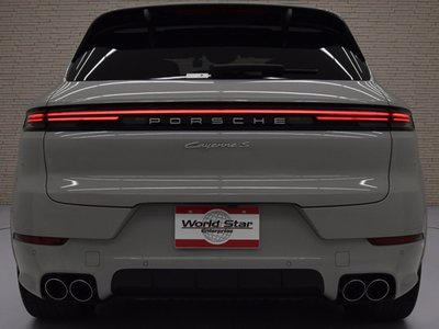 2024 Porsche CAYENNE 照片 8