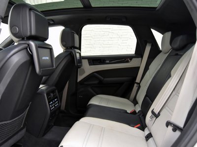 2024 Porsche CAYENNE — миниатюра 26