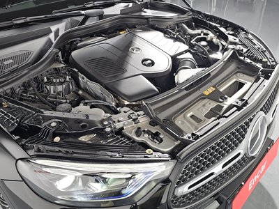 MERCEDES-BENZ GLC - 7