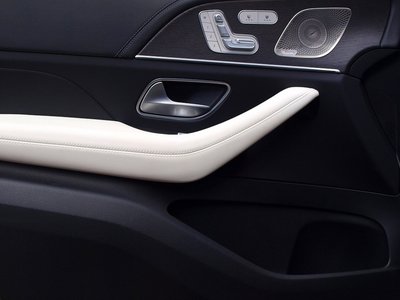 MERCEDES-BENZ GLE - 10