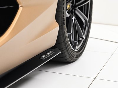 2025 Lamborghini REVUELTO thumbnail 60