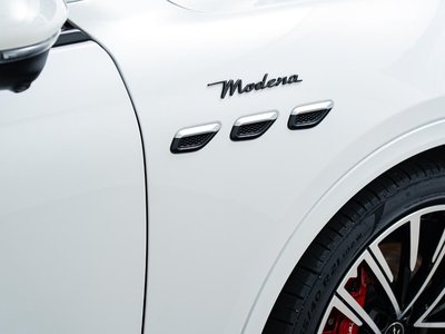 2025 Maserati GRECALE — миниатюра 23
