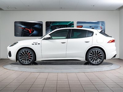 2025 Maserati GRECALE — миниатюра 17