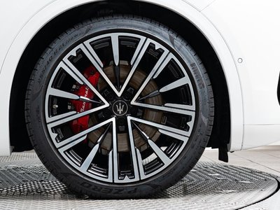 2025 Maserati GRECALE — миниатюра 28