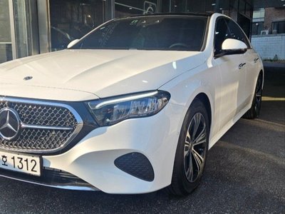 MERCEDES-BENZ E-CLASS