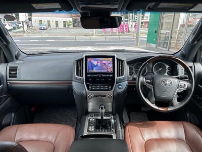 صورة 2 لـ 2016 Toyota LAND CRUISER 200