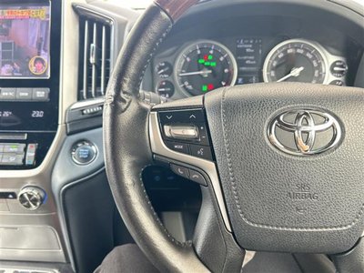 صورة 7 لـ 2016 Toyota LAND CRUISER 200