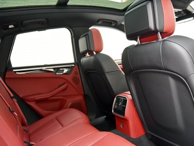 صورة مصغرة 12 لـ 2024 Porsche MACAN