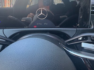 MERCEDES-BENZ E-CLASS - 4