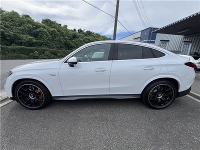 MERCEDES-BENZ GLC AMG - 10