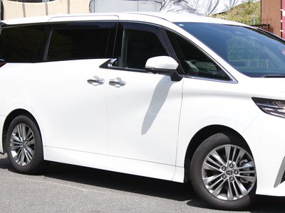TOYOTA ALPHARD - 8