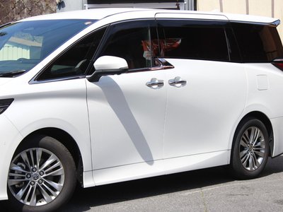 TOYOTA ALPHARD - 3