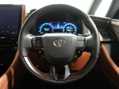 صورة مصغرة 15 لـ 2024 Toyota VELLFIRE