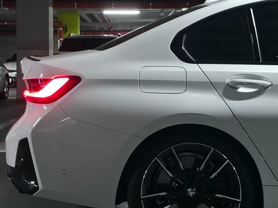 BMW 3 SERIES - 8