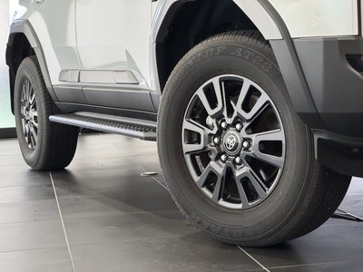 صورة 7 لـ 2025 Toyota LAND CRUISER 250