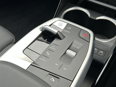 2025 BMW X2 — миниатюра 33