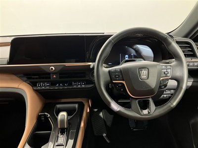 TOYOTA CROWN SPORT - 5