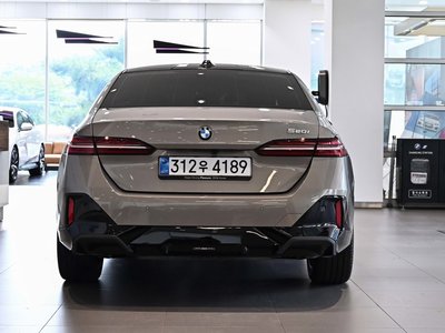 BMW 5 SERIES - 3