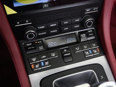 2025 Porsche 718 缩略图 16