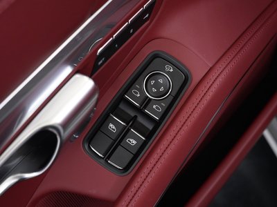 2025 Porsche 718 缩略图 11