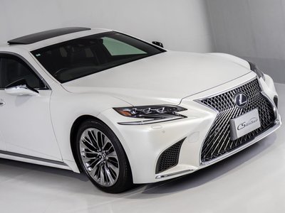LEXUS LS - 8