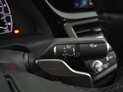 2025 Lexus ES — миниатюра 21