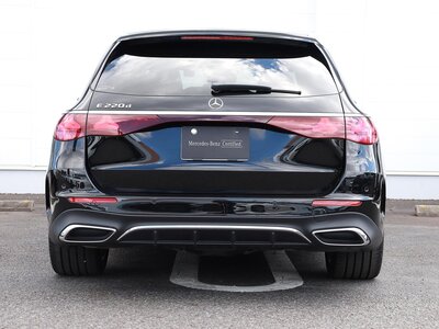 MERCEDES-BENZ E-CLASS WAGON - 9