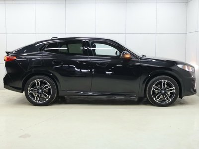 صورة 7 لـ 2026 BMW X2
