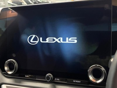 صورة 5 لـ 2023 Lexus RX