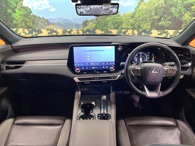 صورة 2 لـ 2023 Lexus RX
