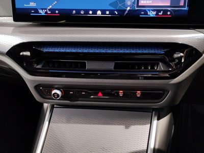 2025 BMW 3 SERIES TOURING — миниатюра 54