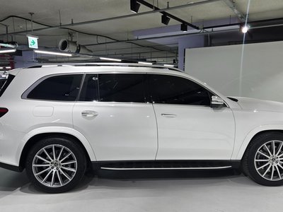 MERCEDES-BENZ GLS - 9