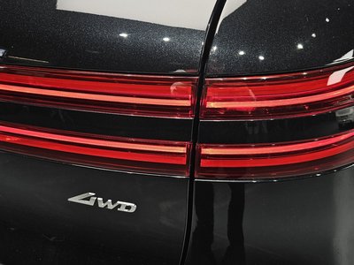 صورة 10 لـ 2022 Genesis GV70