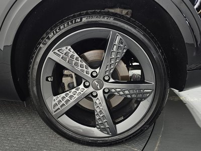 صورة 8 لـ 2022 Genesis GV70