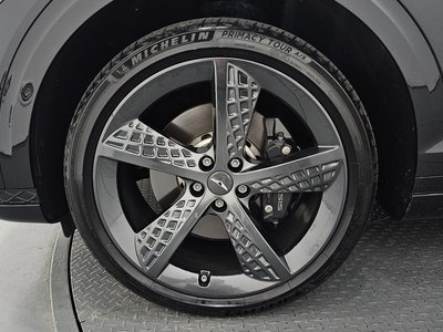 صورة 6 لـ 2022 Genesis GV70