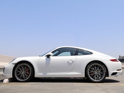 PORSCHE 911 - 6